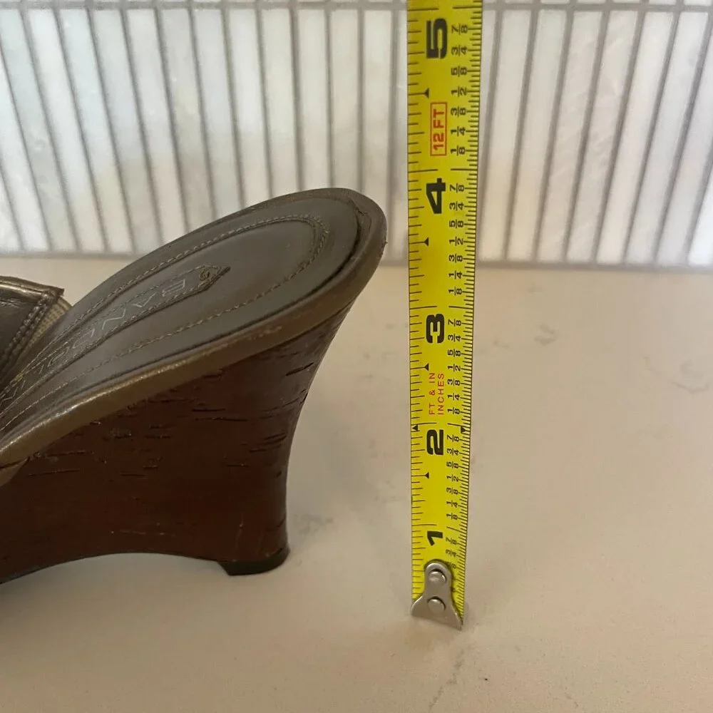 Bandolino Criss-Cross, Open Toe Wedge Sandal, in Brown Leather,‎ No Back, 6.5
